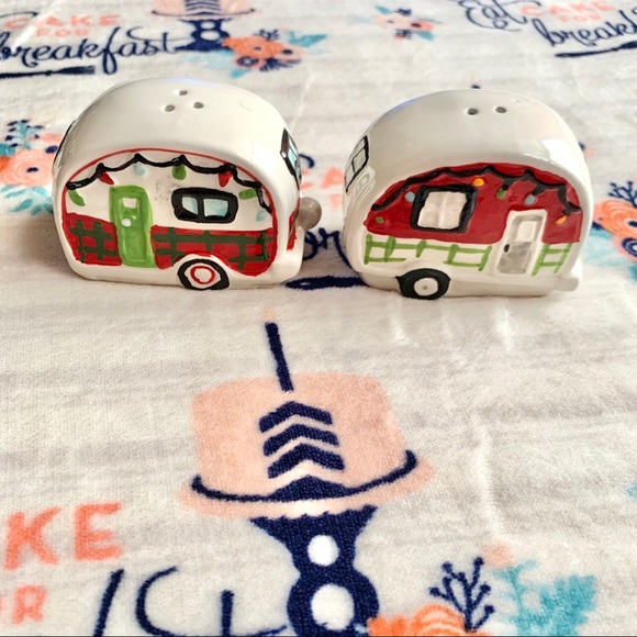 LAST 1!🎄 Xmas Camper Salt & Pepper Shakers 🎄 - Picture 6 of 8